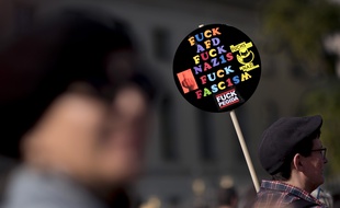 A Berlin, une marche contre l'antisémitisme et le racisme quelques heures après l'attentat de la Halle.