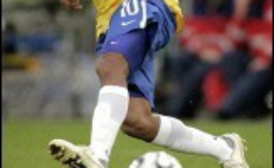 Le Brésilien Ronaldinho, le Français Thierry Henry et l'Allemand Michael Ballack comptent parmi les vedettes les plus attendues au Mondial-2006 de football (9 juin - 9 juillet), mais la compétition devrait comme d'habitude réserver son lot de surprises et de révélations.