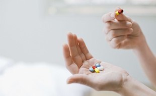 Les professionnels de santé sont des acteurs majeurs sur le terrain de l'observance thérapeutique.