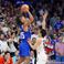 Revivez le shoot improbable de Strazel qui sauve les Bleus au basket