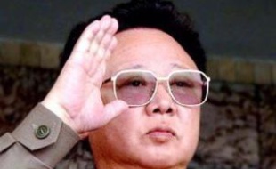 La Corée du Nord a consenti à rétablir les liaisons téléphoniques militaires frontalières avec la Corée du Sud dans un contexte de vives tensions entre les deux pays, a indiqué vendredi un responsable sud-coréen.