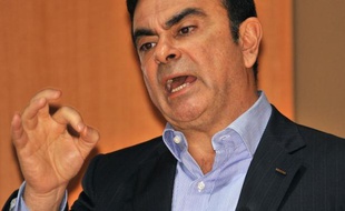 Le PDG de Renault Carlos Ghosn estime qu'une amélioration de la compétitivité des usines françaises du constructeur automobile était devenue une question de survie Carlos Ghosn estime qu'une amélioration de la compétitivité des usines françaises du constructeur automobile était devenue une question de survie pour l'entreprise.