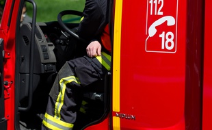 Courbevoie le 14 mai 2012. Illustration sapeurs pompiers