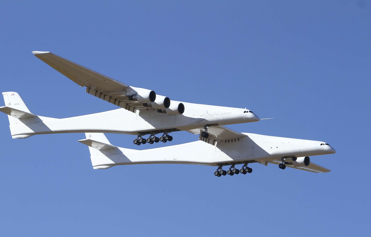 VIDEO. Premier vol aux EtatsUnis du Stratolaunch, le plus grand avion du monde