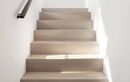 Escalier étroit, marches irrégulières : voici les pièges à éviter lors de la pose de carrelage dans votre escalier