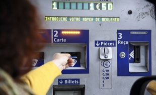 Une automobiliste sur l'autoroute A9 (illustration)