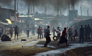 Une manifestation dans le bidonville de Kibera à Nairobi le 23 mai 2016