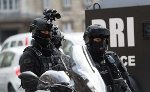 (Photo d'illustration) Des policiers de la BRI, le 1er septembre 2017 à Paris.