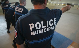Illustration police municipale. Entrainement au tir des policiers municipaux