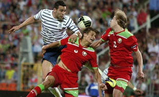 Le défenseur de l'équipe de France, Adil Rami, le 3 juin 2011, à Minsk, contre la Biélorussie.