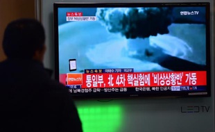 Retransmission télévisée de l'essai de bombe à hydrogène par Pyongyang le 6 janvier 2016