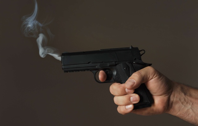 Cannes: Il oublie son arme au restaurant 640x410_pistolet-illustration