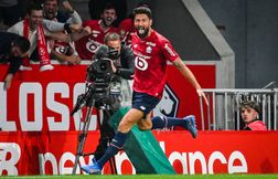 Héroïque avec Lille contre Monaco, Giroud n’envisage pas un retour en Bleu