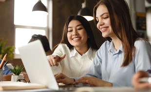 Comment Zoom est parvenu à s’imposer face à Skype
