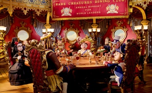 La scènes de banquet dans Les Pirates! Bon à rien, mauvais en tout, visibleau musée Art Ludique