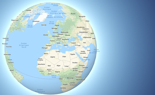 Le globe terrestre restitue plus fidèlement la taille des continents.