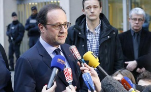 Le président François Hollande à l'ambassade du Danemark à Paris le 15 février 2015
