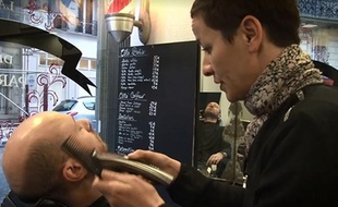 Capture d'écran de notre test du barbier avec Sarah, la barbière de Paris.