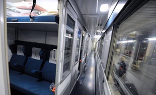Le caractère antisémite de l'agression d'un jeune juif de 17 ans, mercredi soir dans un train entre Toulouse et Lyon, "n'est pas encore avéré", a déclaré jeudi soir une source judiciaire à l'AFP, confirmant que les deux auteurs présumés se trouvaient toujours en garde à vue.