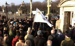 Hommage de royalistes à Louis XVI, à Paris, le 21/01/2016.