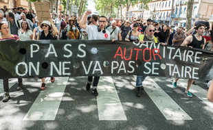 Une manifestation toulousain contre le pass sanitaire. Illustration.