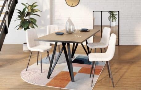 Besoin de sublimer votre salle à manger ? Le lot de 4 chaises LIVIA crème est à 149,99 € chez Conforama, une affaire à ne pas manquer !