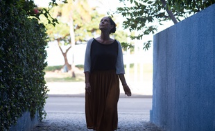 Sonia Braga dans le film Aquarius