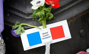 Hommage aux victimes des attentats à proximité du Bataclan, le 16 novembre 2015