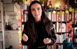 Salomé Saqué dénonce le cyberharcèlement qu’elle subit, devenu « routinier …