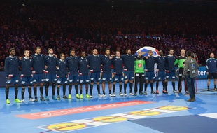 L'équipe de France de handball avant le 8e de finale du Mondial face à l'Islande, le 21 janvier 2017 à Lille.