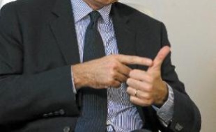 Jean-François Copé, au siège de l'UMP, à Paris, mardi.