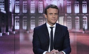 Emmanuel Macron, candidat de En marche, sur le plateau de l'émission "Elysée 2017" diffusée sur TF1 le 27 avril 2017.