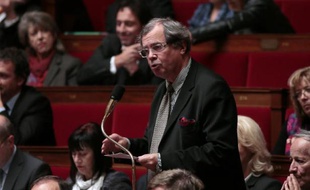 Le député radical de gauche (RRDP) Alain Tourret, le 5 novembre 2013 lors de la séance des questions à l'Assemblée nationale