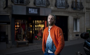 La marque Pigalle Paris a été lancée en octobre 2008 par Stéphane Ashpool