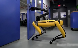 Le robot qui ouvre des portes, nouvelle invention de Boston Dynamics - Le Rewind