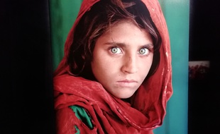 Une exposition consacrée au photographe Steve McCurry est visible jusqu'au 26 mai à Lyon.