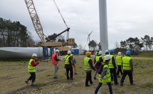 Le chantier du parc éolien citoyen de Béganne dans le Morbihan.