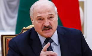 Le président bélarusse Alexandre Loukachenko a annoncé vendredi le démantèlement au Bélarus de cellules terroristes dormantes liées selon lui à l'Occident.