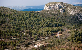 Le Plan d'aups le 29 janvier 2012 - Les massifs environnant la sainte baume près d'Auriol