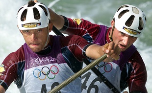 Franck Adisson (à gauche) et Sandra Forgues (à droite) lors des Jeux olympiques de Sydney en septembre 2000