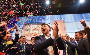 Volodymyr Zelensky, comédien, est désormais le nouveau président de l'Ukraine.