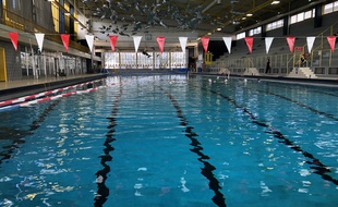 Une piscine, à Nantes