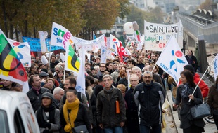 Les enseignants du departement de la Seine Saint Denis ( 93) manifestent contre le manque de moyens. Paris, FRANCE - 20/11/2014/CHAMUSSY_084907/Credit:CHAMUSSY/SIPA/1411210856