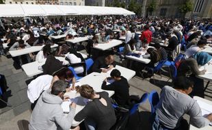 La «dictée des cités» à Saint-Denis.