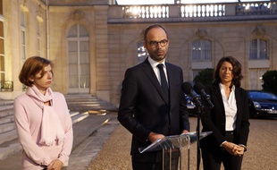 Edouard Philippe, aux côtés d'Annick Girardin et de Florence Parly, le 9 septembre 2017, devant l'Elysée.
