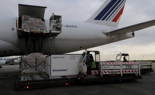 Un avion Air France à l'aéroport de Roissy à Paris.