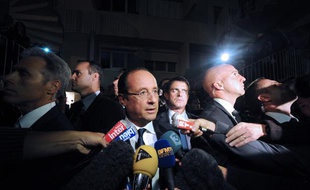 François Hollande le 1er octobre 2012, à Echirolles, en Isère, où ont été tués deux hommes le 28 septembre.