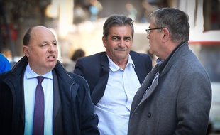 Christophe Naudin avec Bruno Odos et Pascal Fauret, devant la cour d'assises d'Aix-en-Provence, le 19 mars 2019.