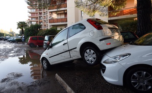 Dégâts à Mandelieu-la-Napoule (Alpes-Maritimes), après les inondations du 3 octobre 2015.
