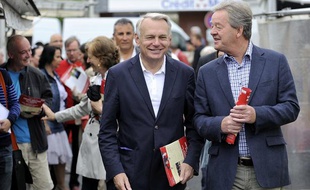 Jean-Marc Ayrault et Jean-Pierre Fougerat, le 3 juin 2012, près de Nantes.
